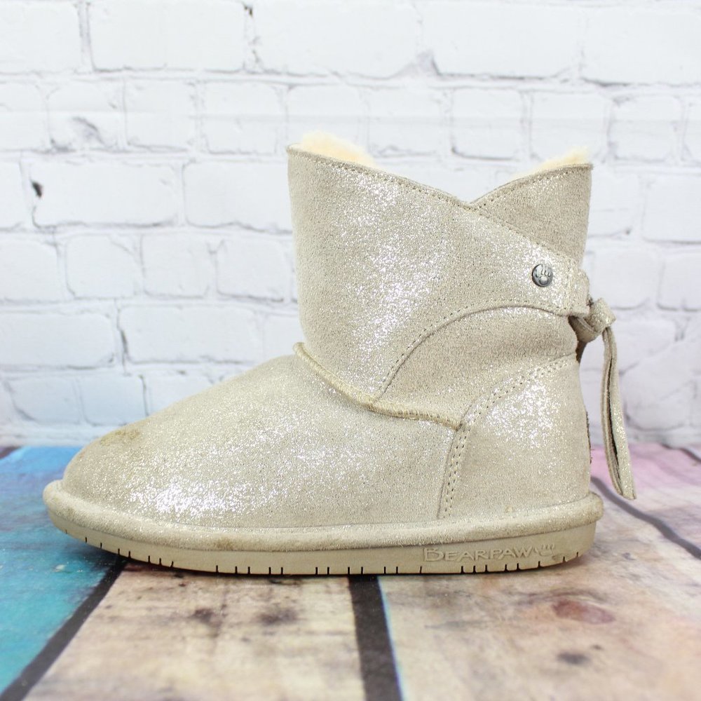 Bear Paw Youth Mia Silver Suede Tassel Back Sheepskin Lined Winter Boots US 3 - Picture 1 of 10